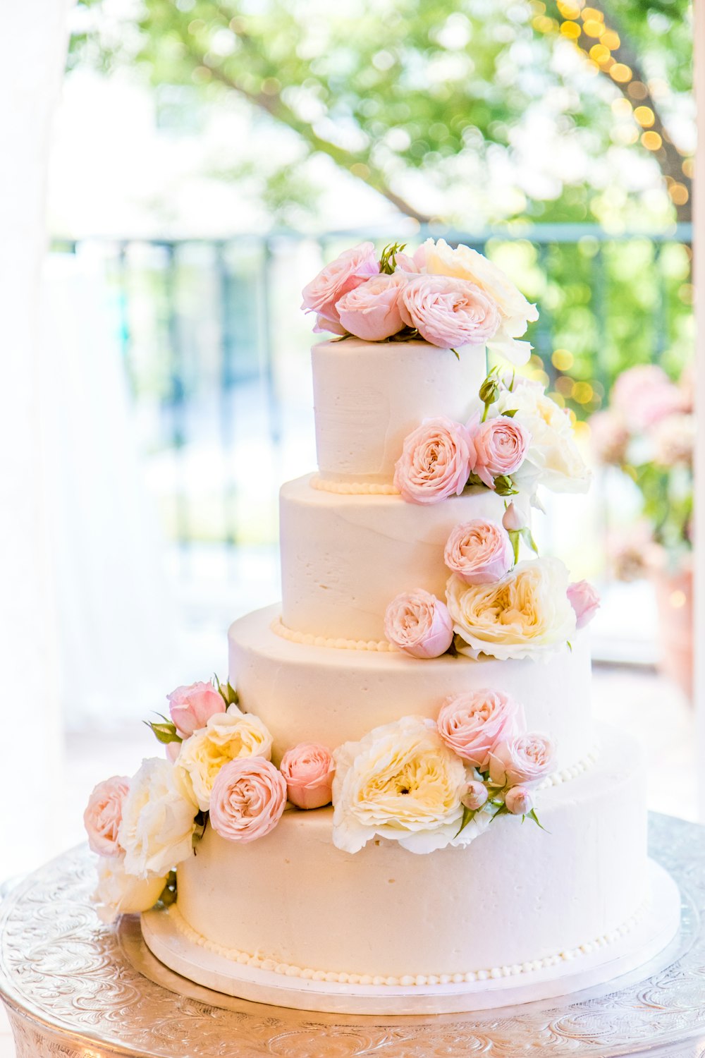 Wedding anniversary cake